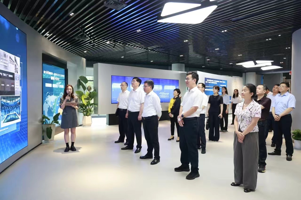 浙江省人大常委会副主任暨军民一行莅临贝博BB(中国)股份有限公司_官网科技调研